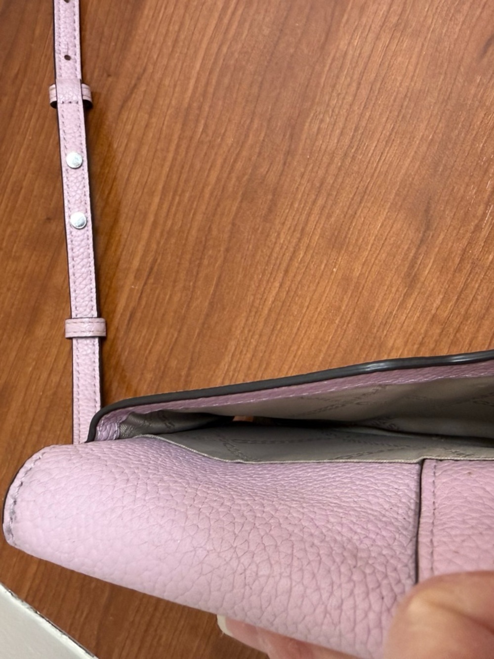 Michael Kors Lilac Pebbled Leather Phone Crossbody - Picture 5 of 12